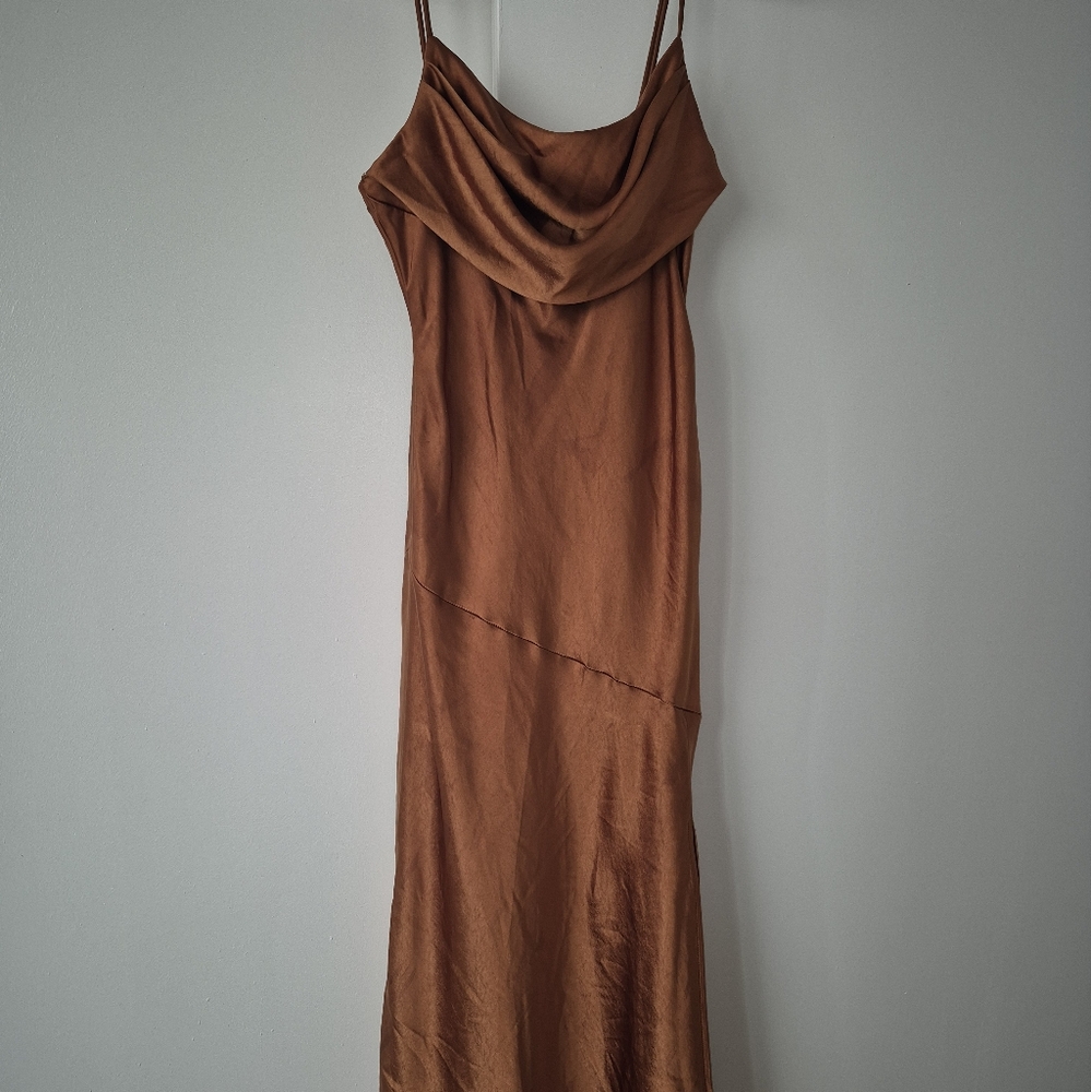 Elegant Brown Sleeveless Dress